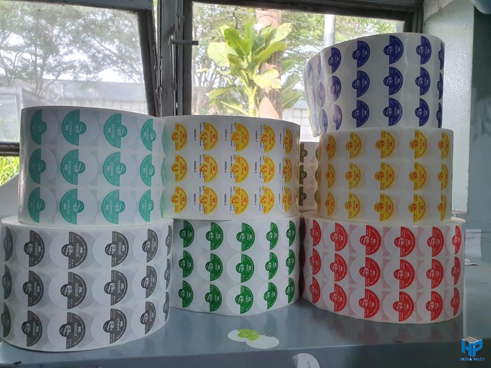 In tem nhãn decal cuộn giá rẻ